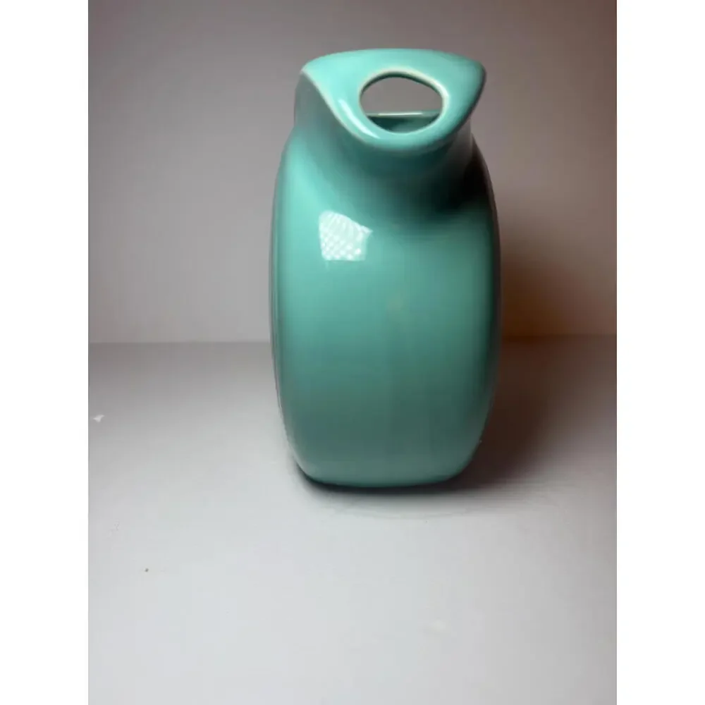 VINTAGE Fiestaware‎ Turquoise Juice Pitcher Retired 28 oz Small Disc Pitcher